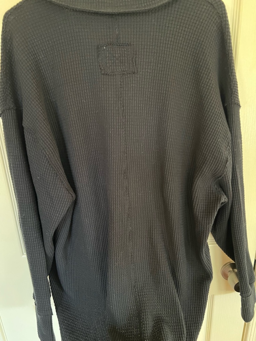 Aerie Waffle Lumberjane Sweatshirt Black V-Neck Oversized Hi-Low Hem Size Large - Picture 11 of 11